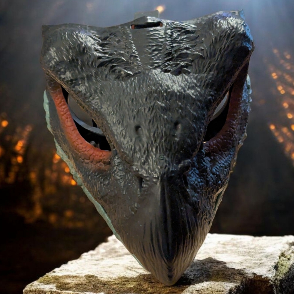 2022 Jurassic World Dominion Realistic Therizinosaurus Dinosaur Mask Gray Mattel
